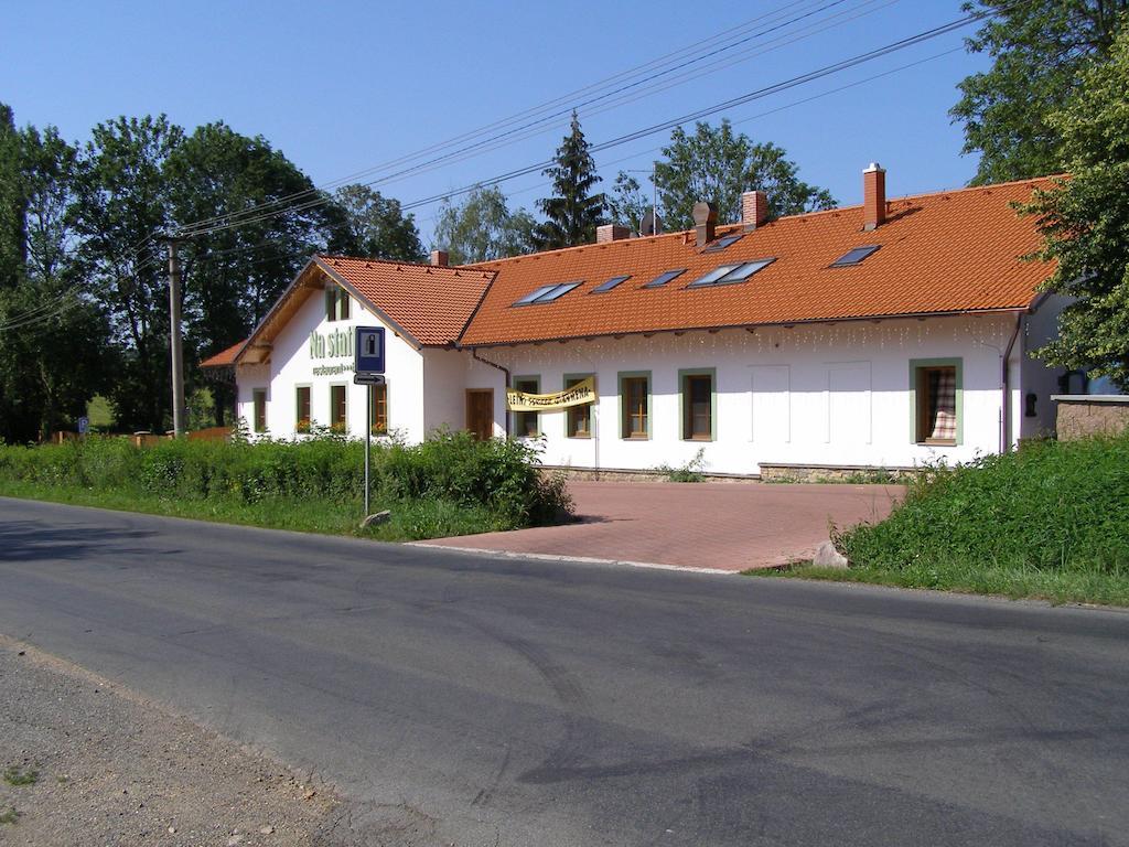 Hotel Na Statku Mirosov Mirosov  Exterior photo